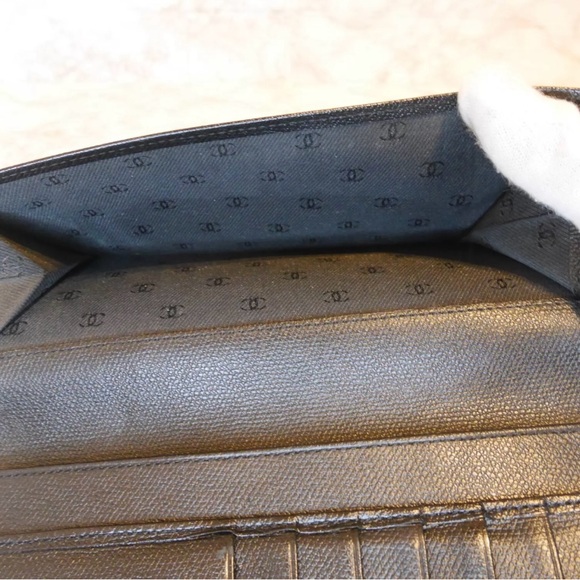 EUC CHANEL long wallet coco black/ gold full inclusion - Picture 13 of 15